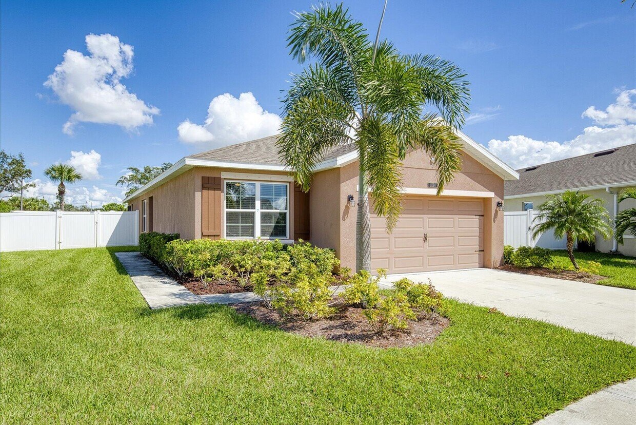 Foto principal - 11160 SW Hadley St