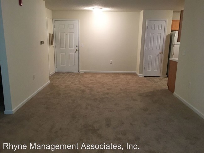 Building Photo - 4801 Avenida Del Sol Dr