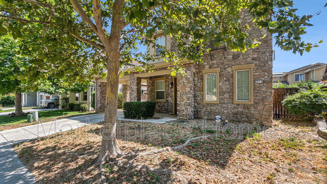 Building Photo - 4312 Middlefield Dr