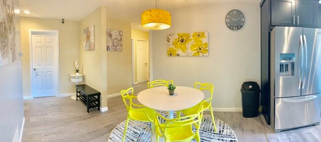 Foto del edificio - 1798 Starlite Dr