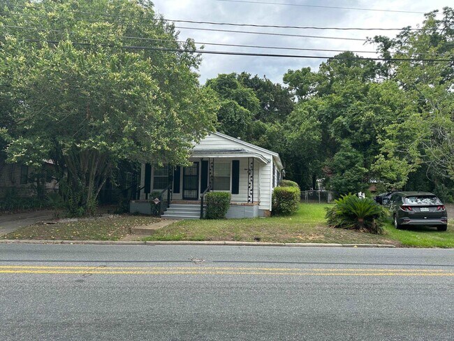 Foto del edificio - 805 Old Bainbridge Rd