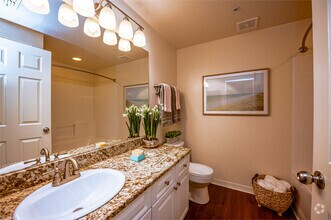 2BR, 2BA - 1,335SF The Clearwater - Bathroom - Magnolia Carillon