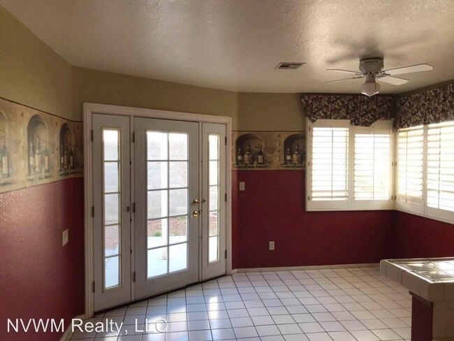 Building Photo - 3 br, 2.5 bath House - 8212 Lake Isle Ct