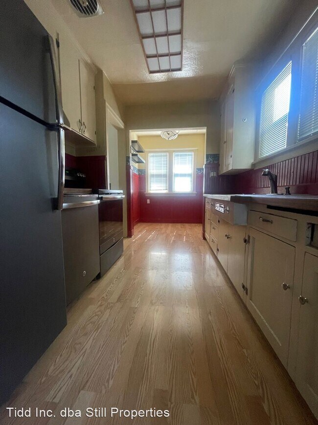 Building Photo - 2 br, 1.5 bath House - 617 Yakima St.