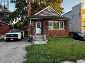 Building Photo - 2935 St Clair Ave E