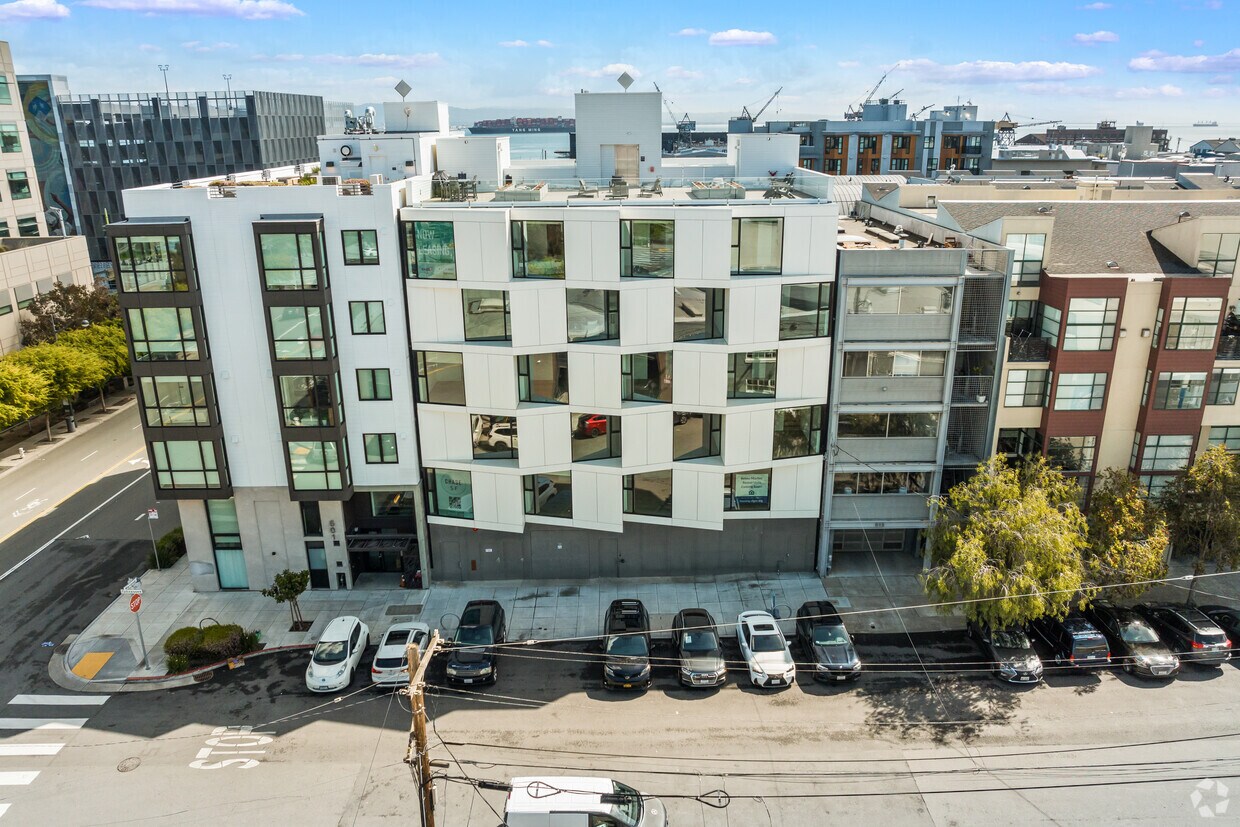 Primaria - 603 Tennessee St