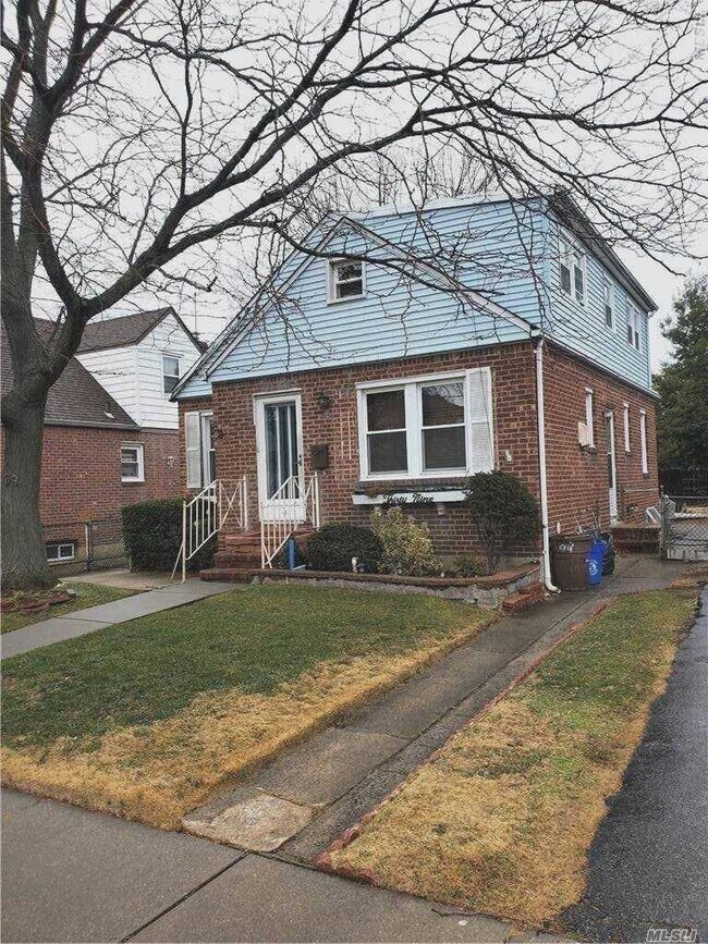 Building Photo - 39 Garfield Ave