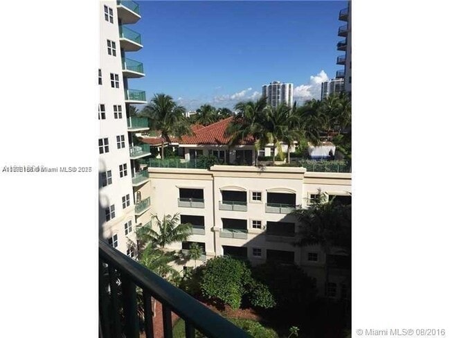 Building Photo - 19900 E Country Club Dr