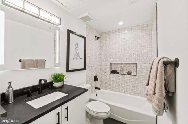 Foto del edificio - 1312 13th St NW