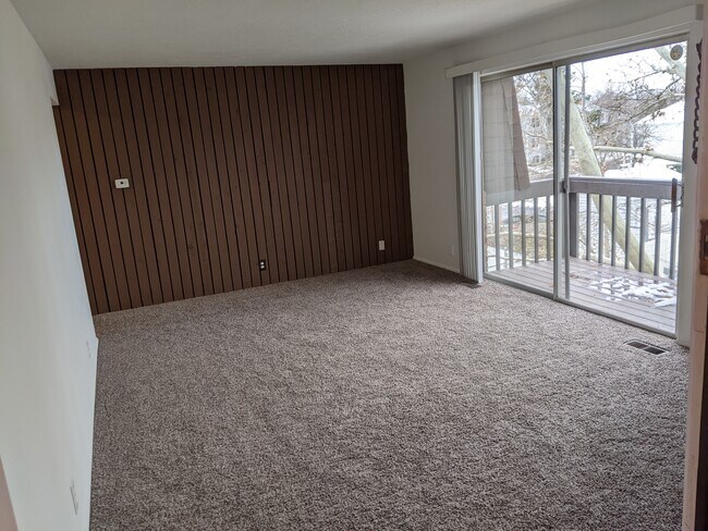 living room - 412 E 3400 S