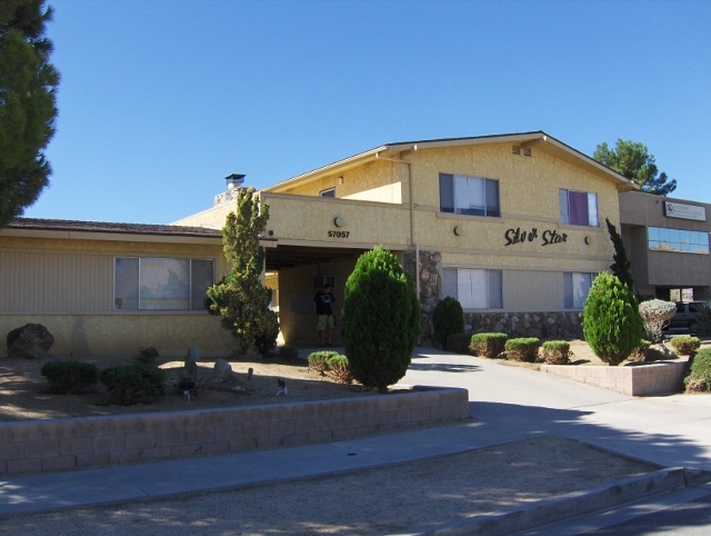 Building Photo - Silver Star Apartments