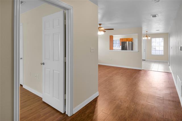 Foto del edificio - 5711 Arlington Park Dr