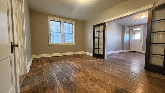 Building Photo - **Move-In Special-Half Off 1st Months Rent** Charming 1-Bedroom Apartment in South St. Louis