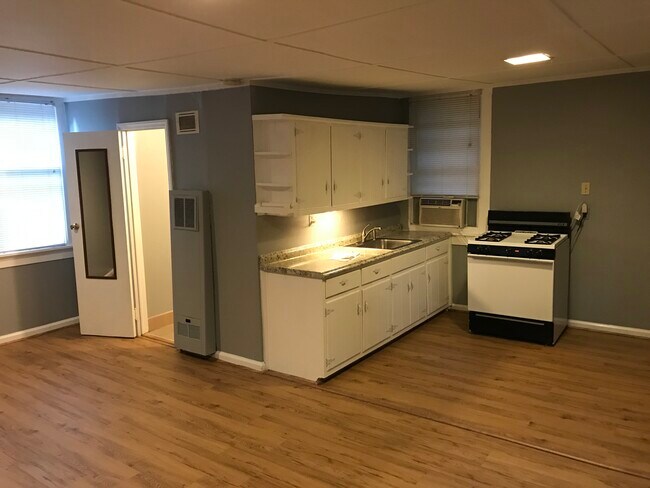Foto del edificio - 1414 Emory Rd NE
