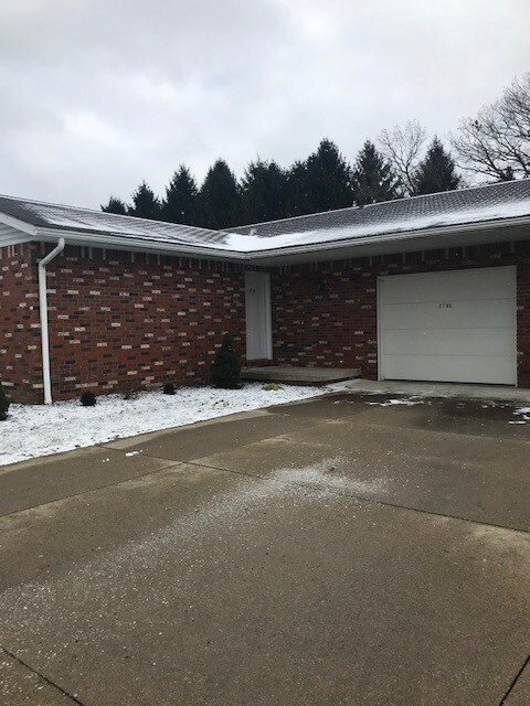 Building Photo - 2795 Eastwood Dr