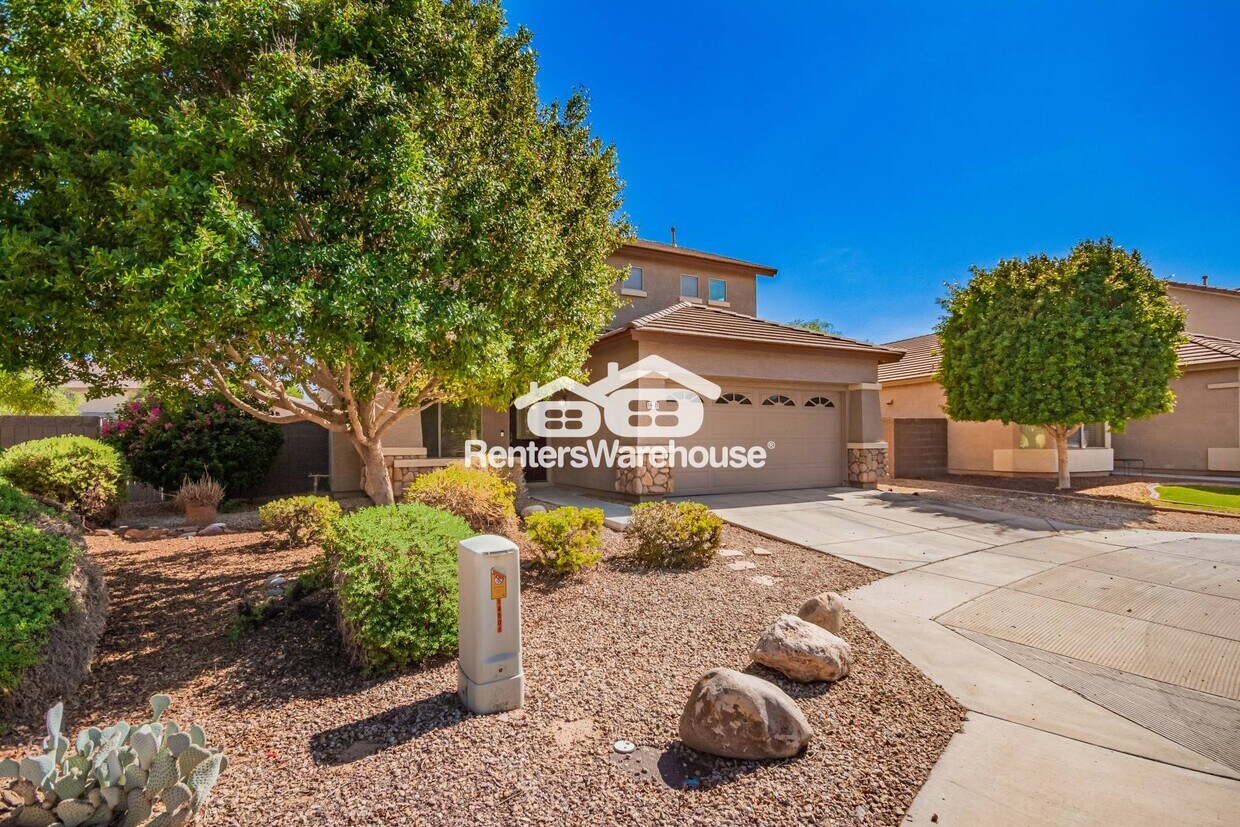 Foto principal - 14601 W Port Royale Ln