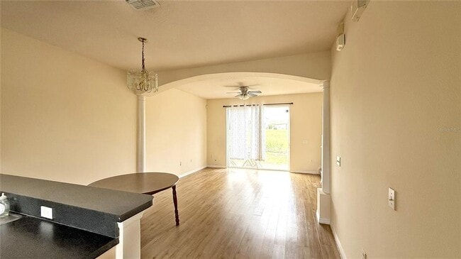 Building Photo - 458 Monroe Cir