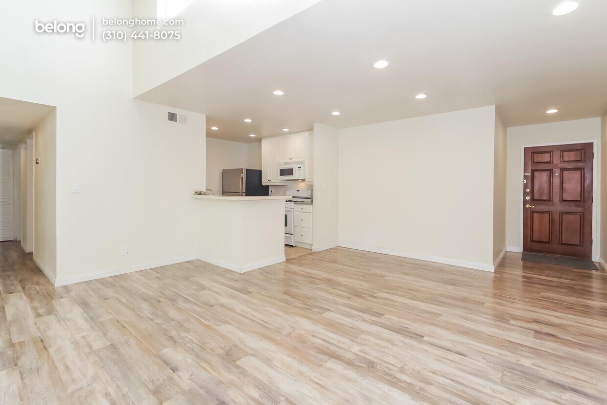 5700 Etiwanda Ave Unit 231, Tarzana, CA 91356 Condo for Rent in