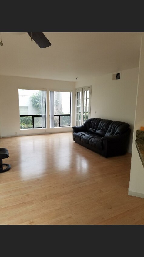 Foto principal - 1640 10th Ave