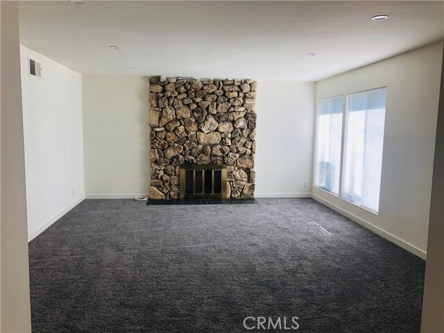 Foto del edificio - 1041 Ridgeside Dr