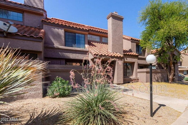 Photo - 609 E Mesquite Cir Townhome