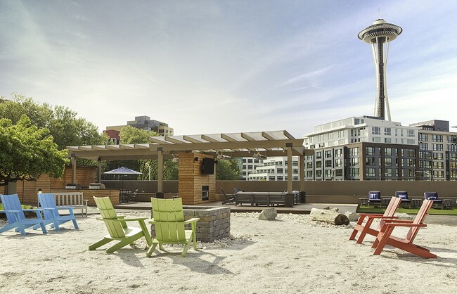 Building Photo - Skye at Belltown