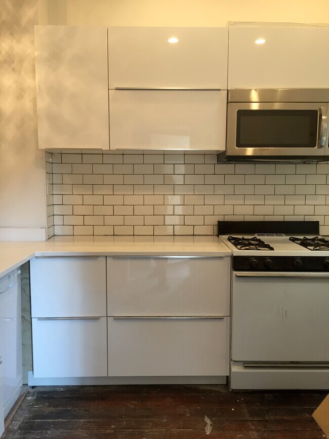 Building Photo - 2312 Madison Sq