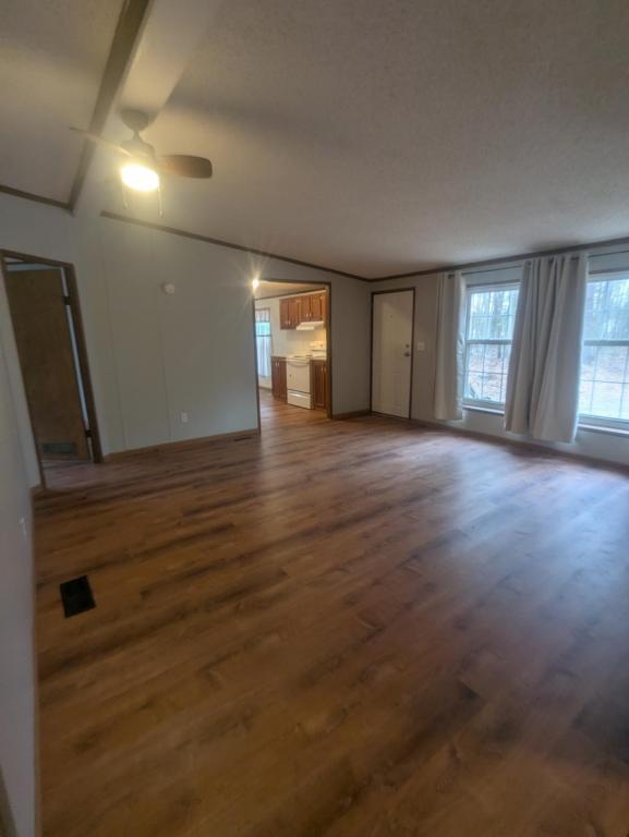 Foto del edificio - 4460 S Wise Rd