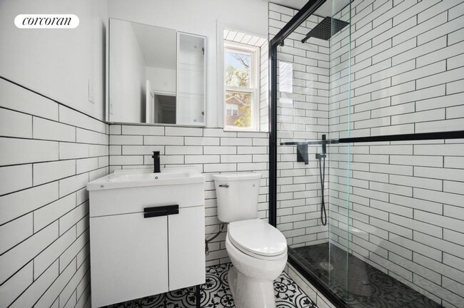 Building Photo - 224 W 252nd St