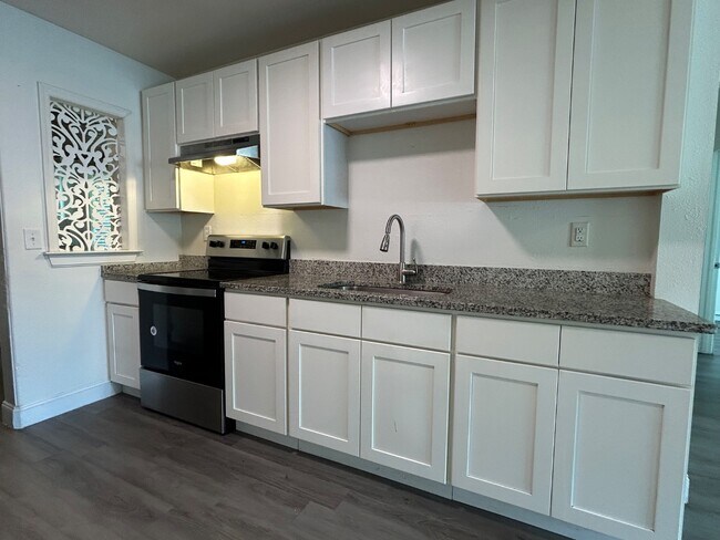 Foto del edificio - 645 7th St NE