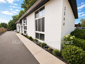 Building Photo - 2564 S 8th E