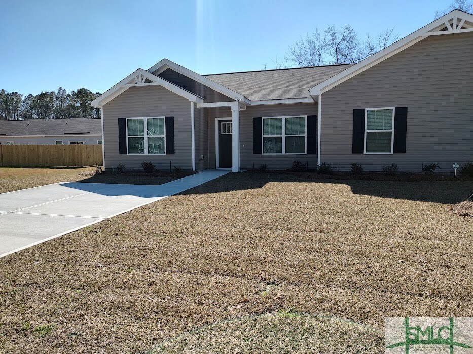 Primary Photo - 124 Smithfield Dr