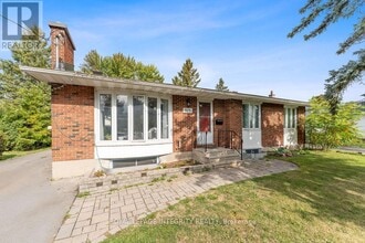 Building Photo - 1105 Falaise Rd