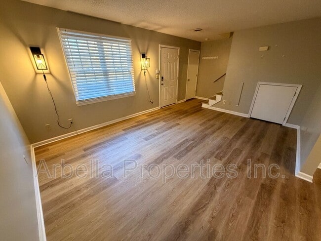 Building Photo - 1711 Herrin Dr