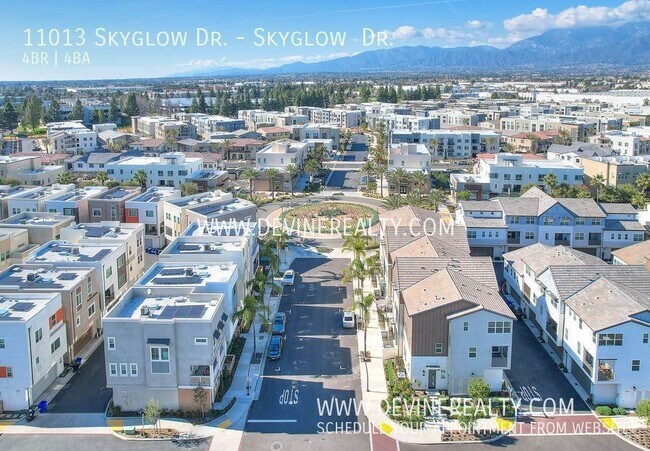 Building Photo - 11013 Skyglow Dr