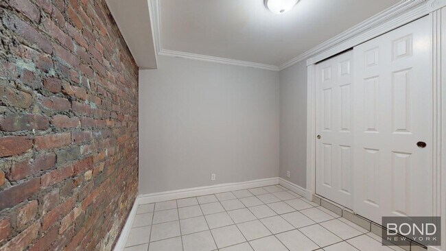 Foto del edificio - 416 E 13th St