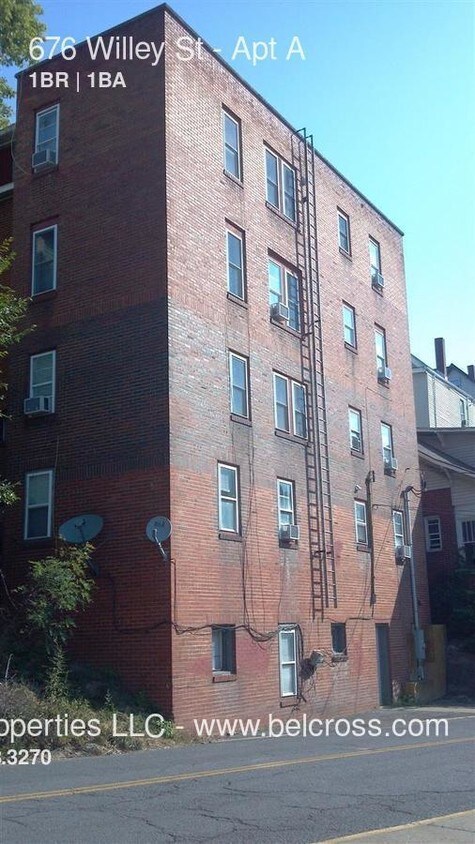Primary Photo - 676 Willey St