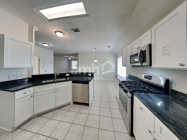 Foto del edificio - 12038 Lucky Meadow Dr