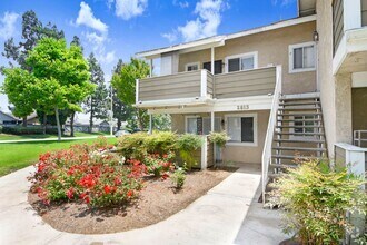 Building Photo - 2813 S Tuolumne Pl