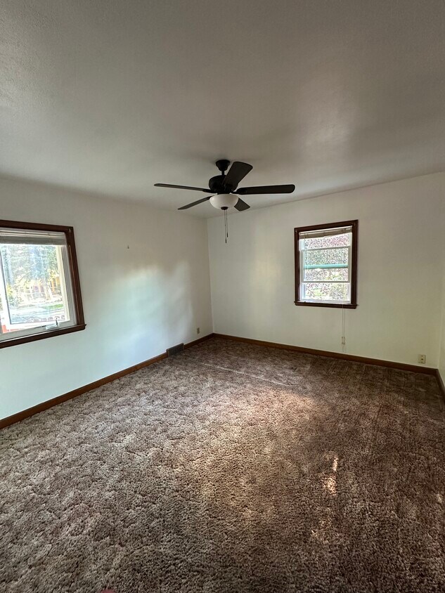 Foto principal - 820 S 10th St