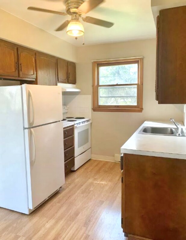 Foto del edificio - 1439 Fulton Ave