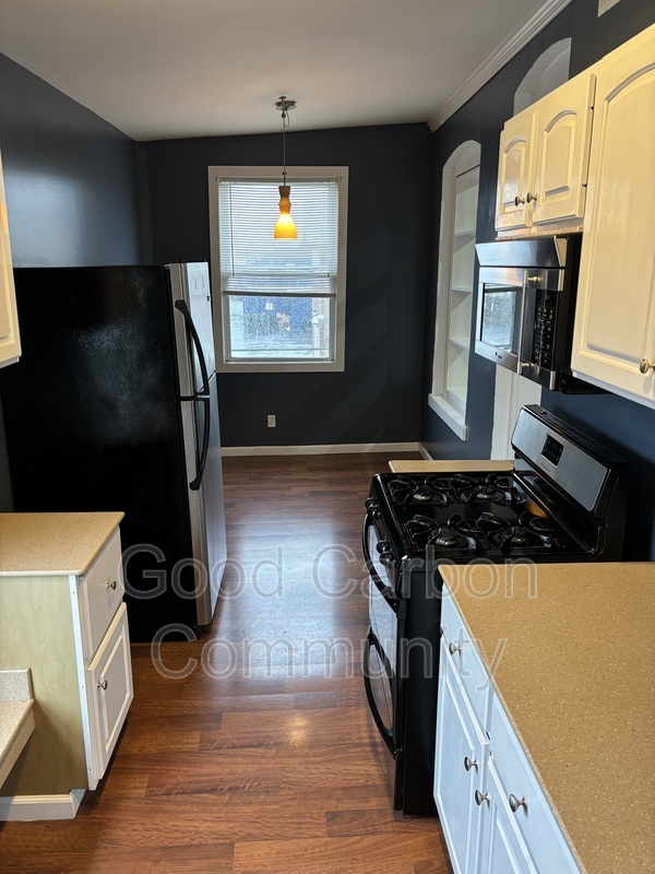 Foto del edificio - 5823 Transit Rd