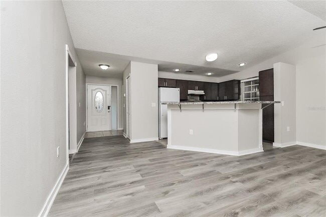 Building Photo - 7606 Willow Park Dr