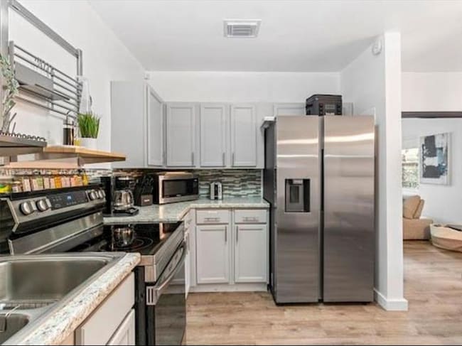 Building Photo - 1451 NW 31st St