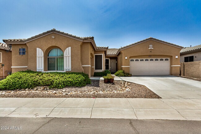 Building Photo - 2505 W Corral Rd
