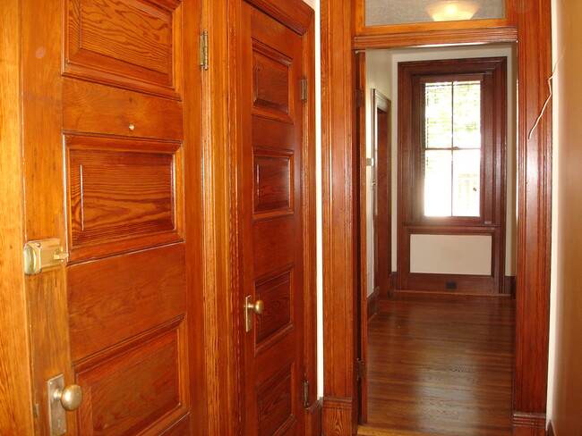 Foto del edificio - 218 W Montgomery Ave