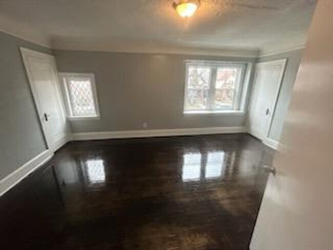 Building Photo - 4676 Courville - 3 BEDS & 1.5 BATH FOR RENT!