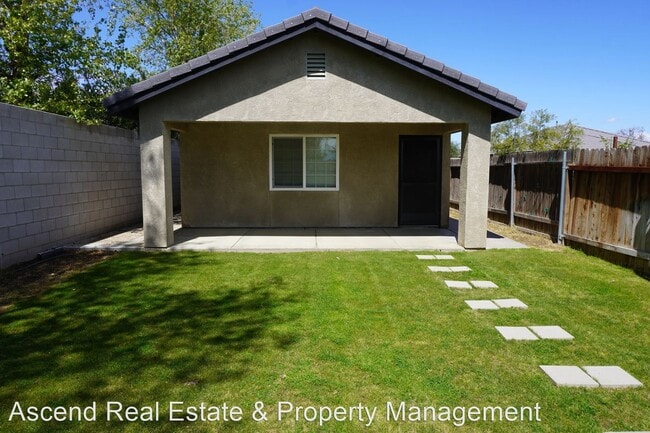 Building Photo - 2 br, 1 bath House - 10828 Tamarron Drive #B