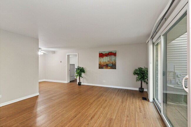 Foto del edificio - 1303 Yarmouth Ct