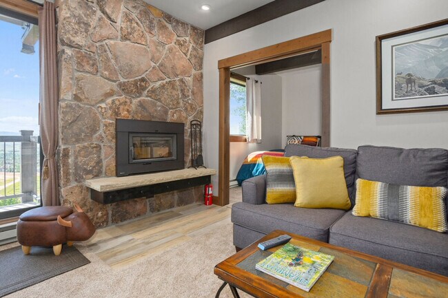 Foto del edificio - 2275 Storm Meadows Dr